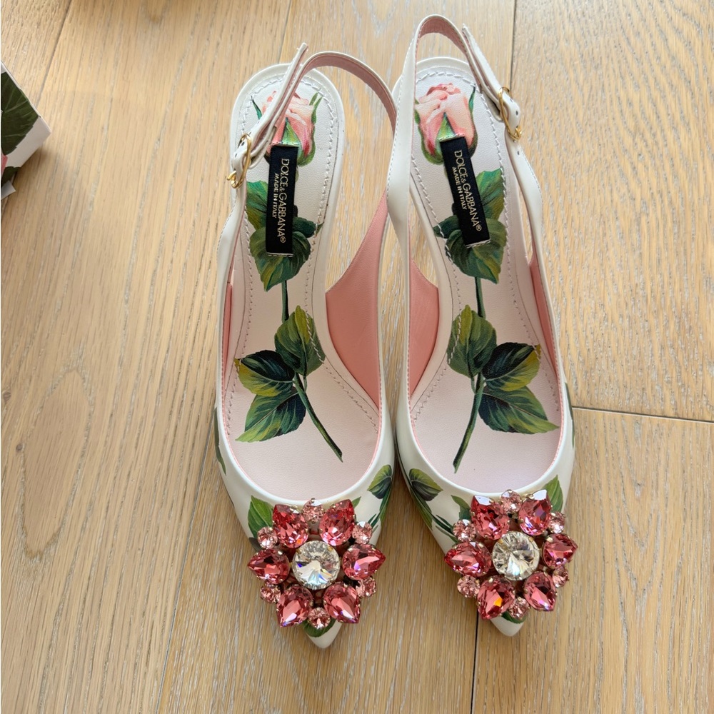 Dolce & gabbana sling back pump 35.5 $975